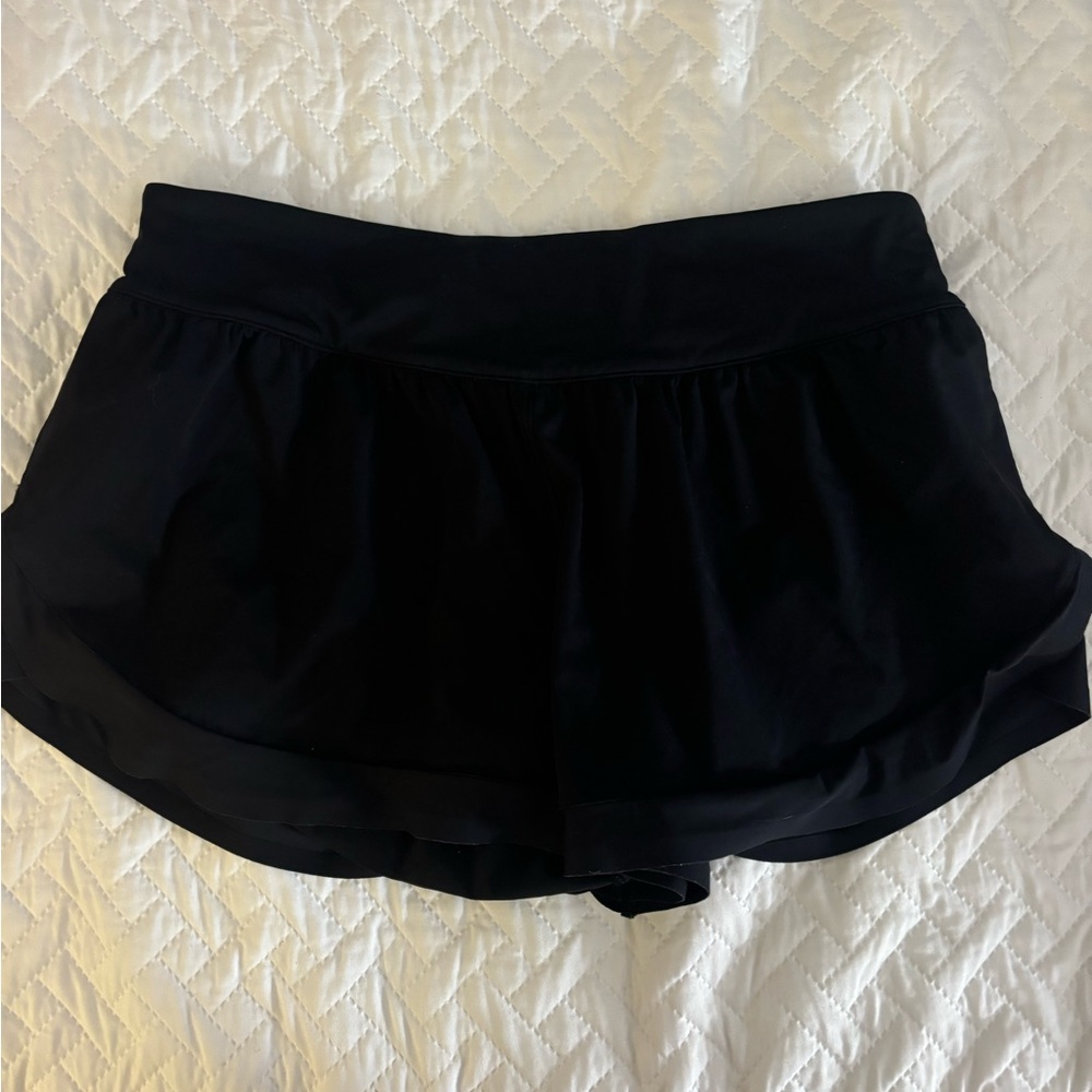 Black lululemon running shorts